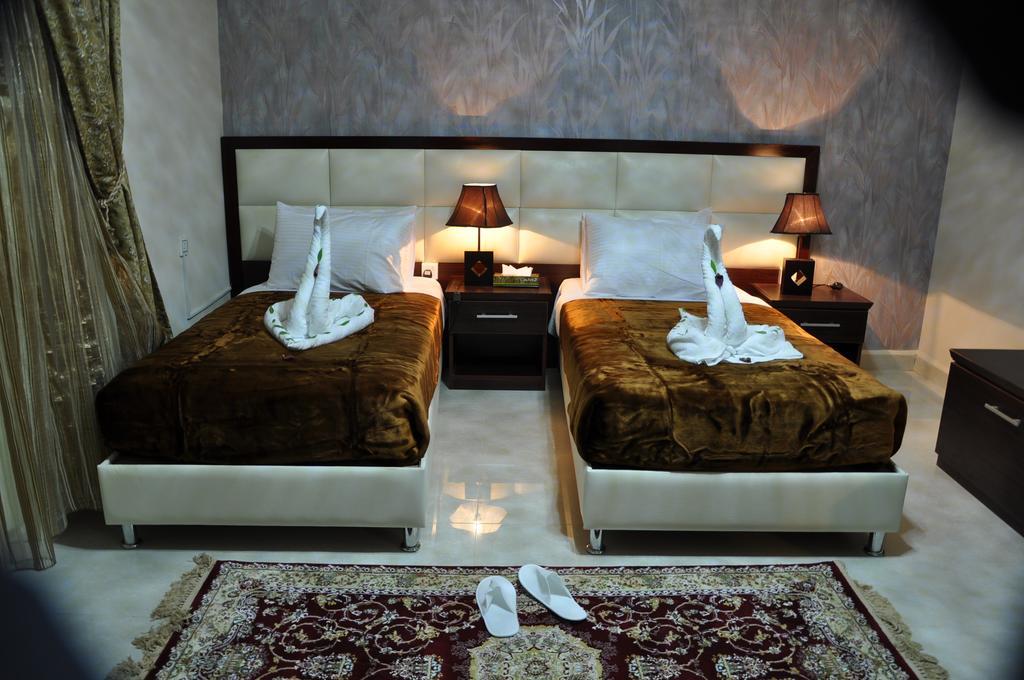 Al Bustan Crown Hotel 2 Арар Номер фото