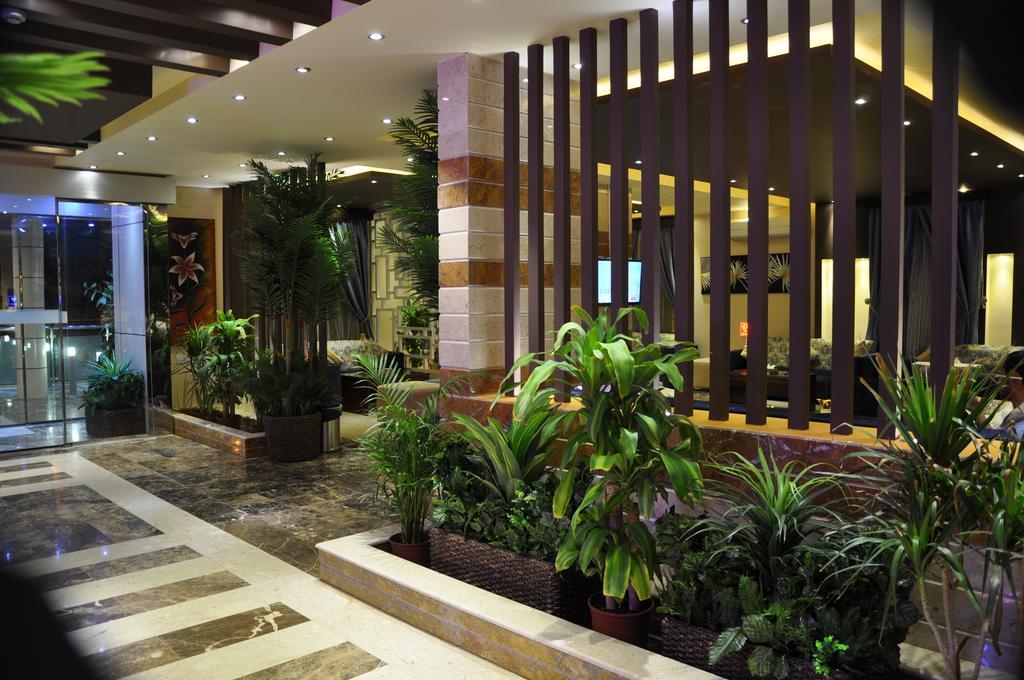 Al Bustan Crown Hotel 2 Арар Екстер'єр фото