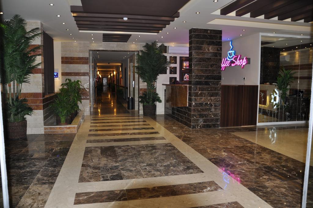 Al Bustan Crown Hotel 2 Арар Екстер'єр фото